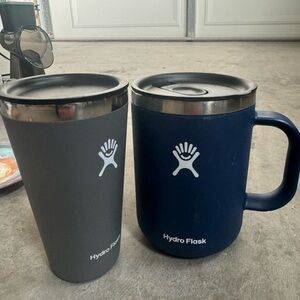 Hydro Flask Dark Gray and Navy Mugs With Lids